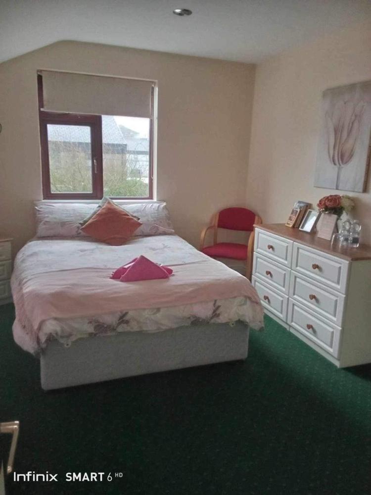 Edwards Cosy B&B กัลเวย์ ภายนอก รูปภาพ